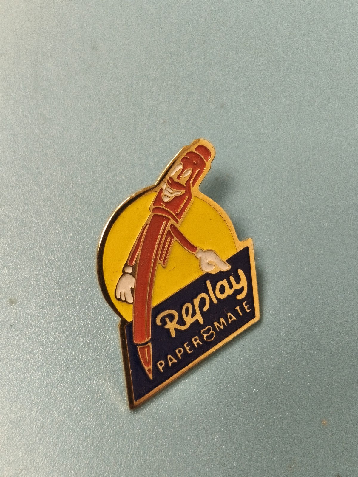 Vintage pin's Replay Papermate publicitaire jaune bleu collection écriture