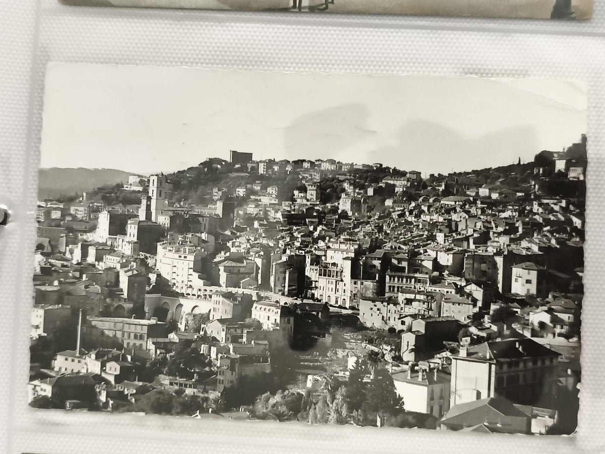 Carte postale ancienne CPA vue panoramique ville collines noir et blanc vintage