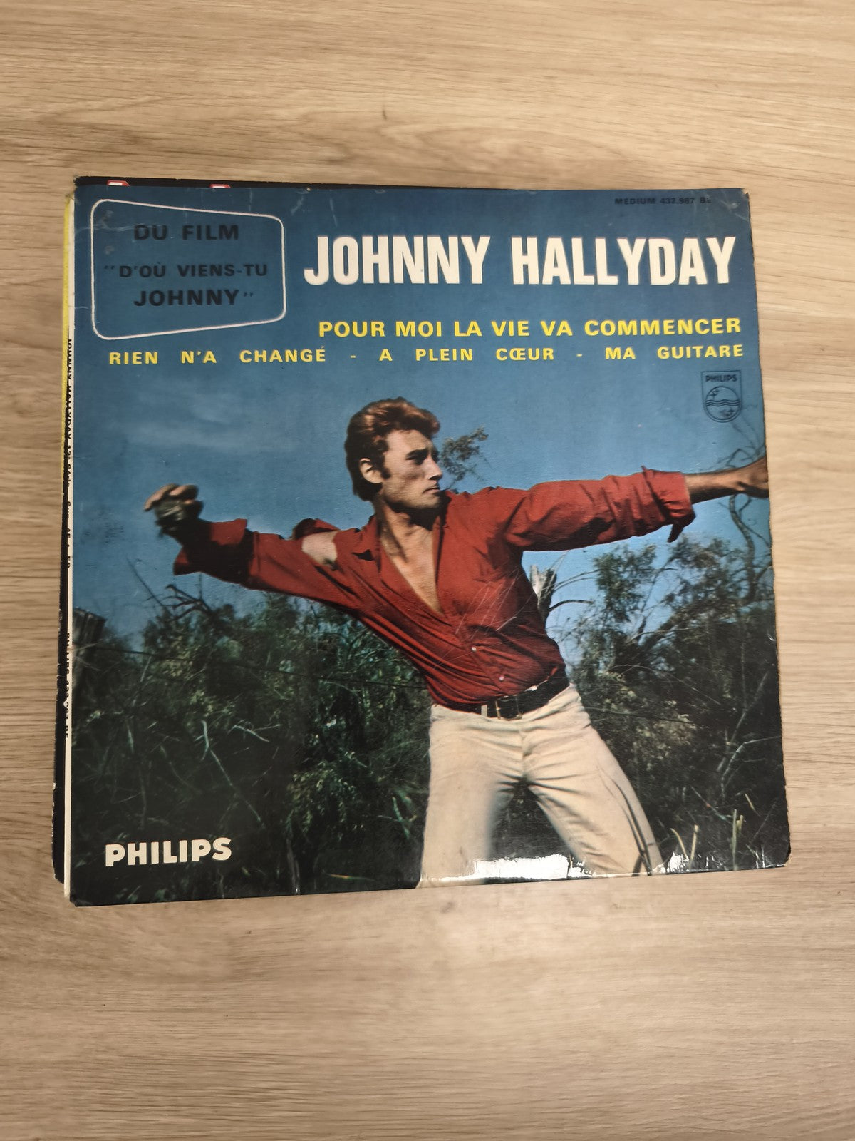 Johnny Hallyday 45 tours Philips "Pour moi la vie va commencer" pochette couleur