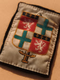 Écusson ancien blason brodé lion croix épée patch tissu vintage