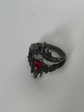 Bague vintage griffe finition noire pierre rouge gothique taille 53