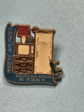 Pin's vintage Marché aux Puces Halles aux Affaires brocante déco meuble ancien