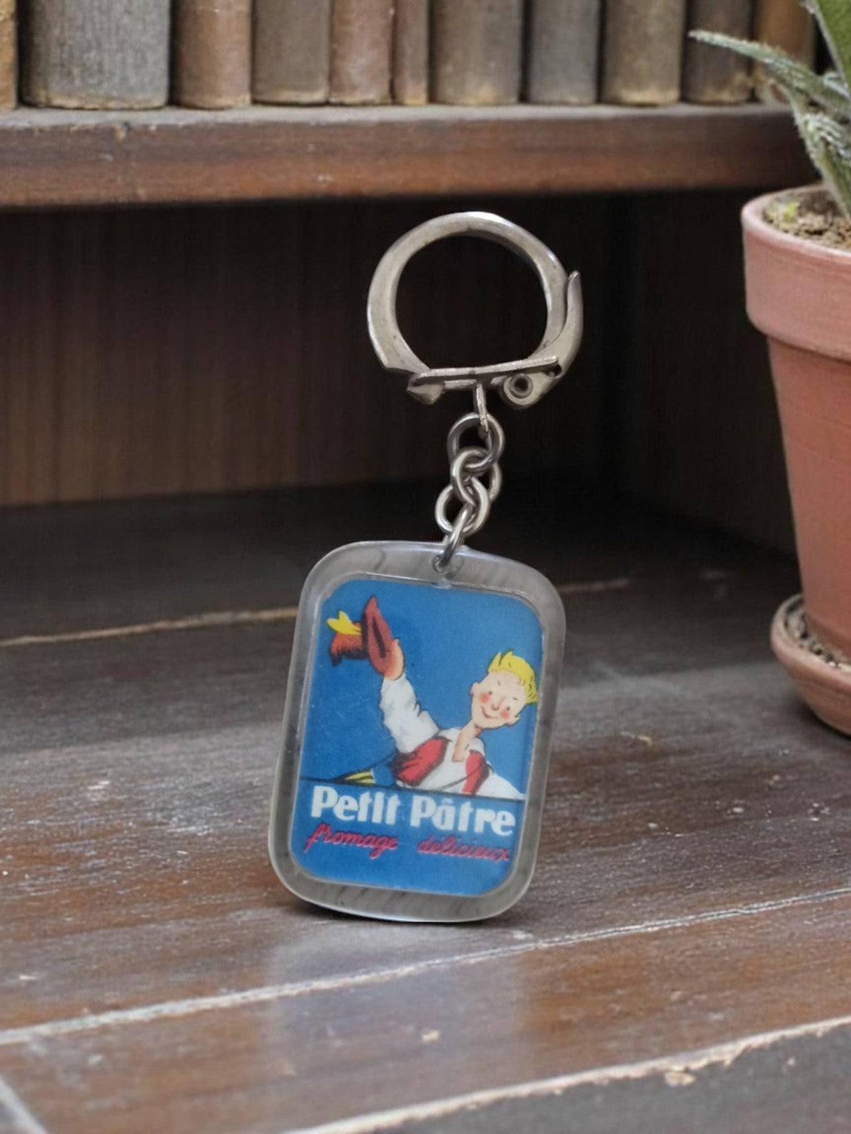 Porte-clés vintage Petit Pâtre métal publicitaire rétro fromage années 60
