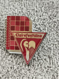 Pin's vintage Clairefontaine rouge carnet logo émaillé ancien badge papeterie (R