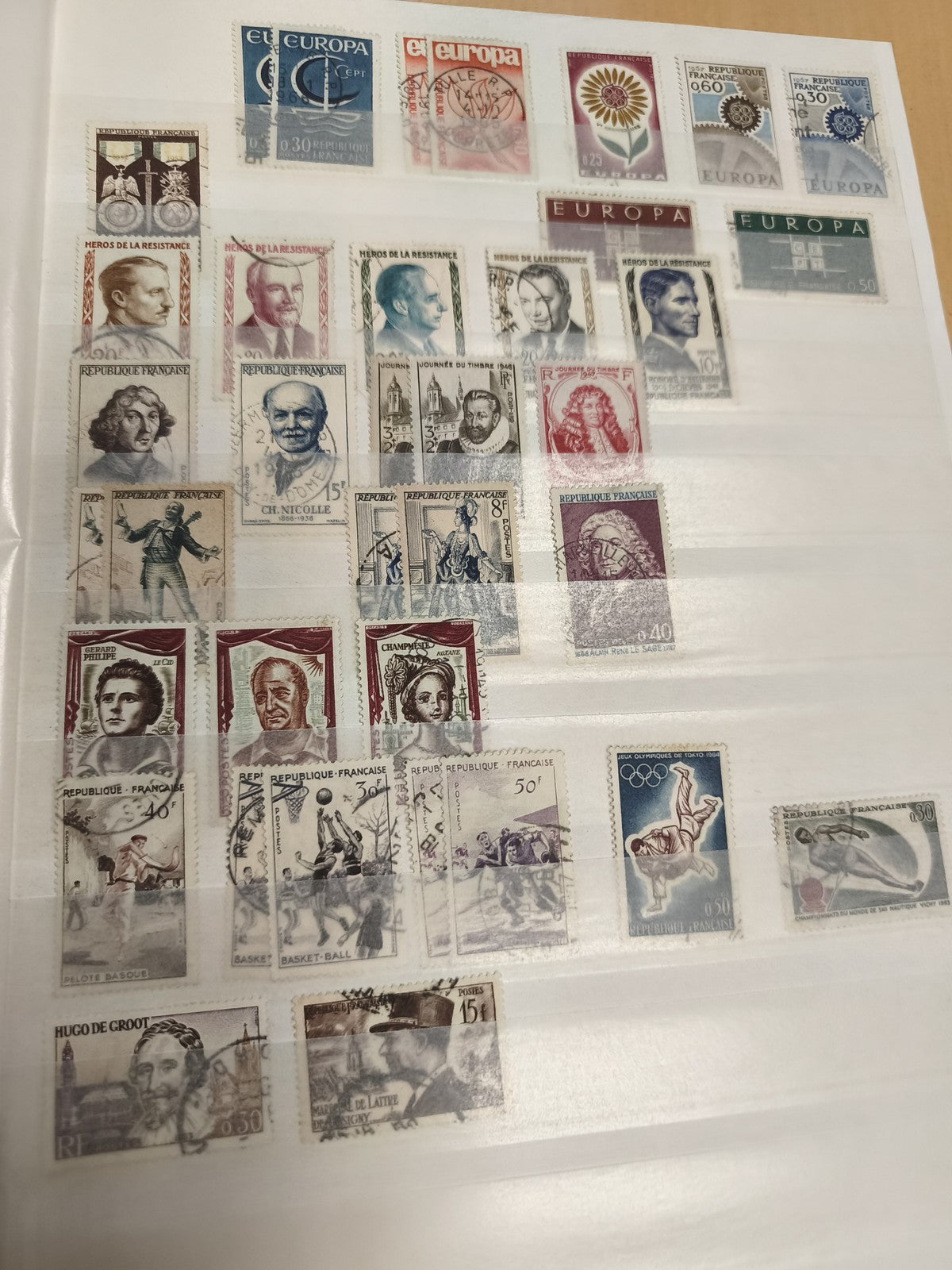Lot timbres France oblitérés Europa héros résistance sport philatélie