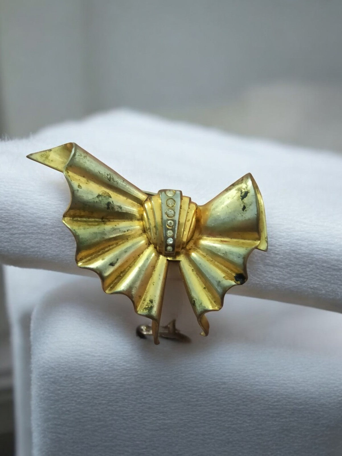 Broche nœud papillon vintage métal doré strass, bijou rétro ancien