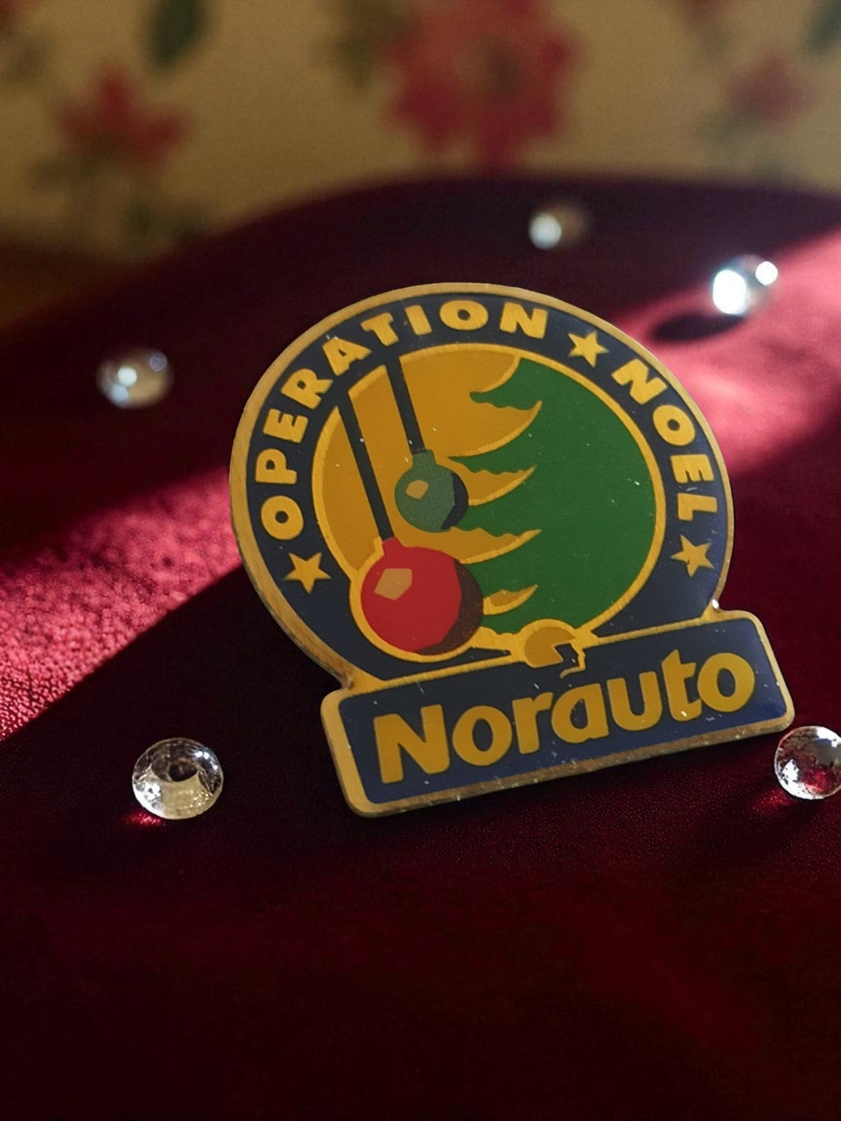 Pin's Norauto Opération Noël vintage édition limitée publicité