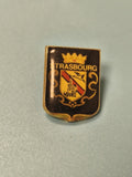 Pin's vintage blason Strasbourg émaillé, écusson doré collection (Ref 7)