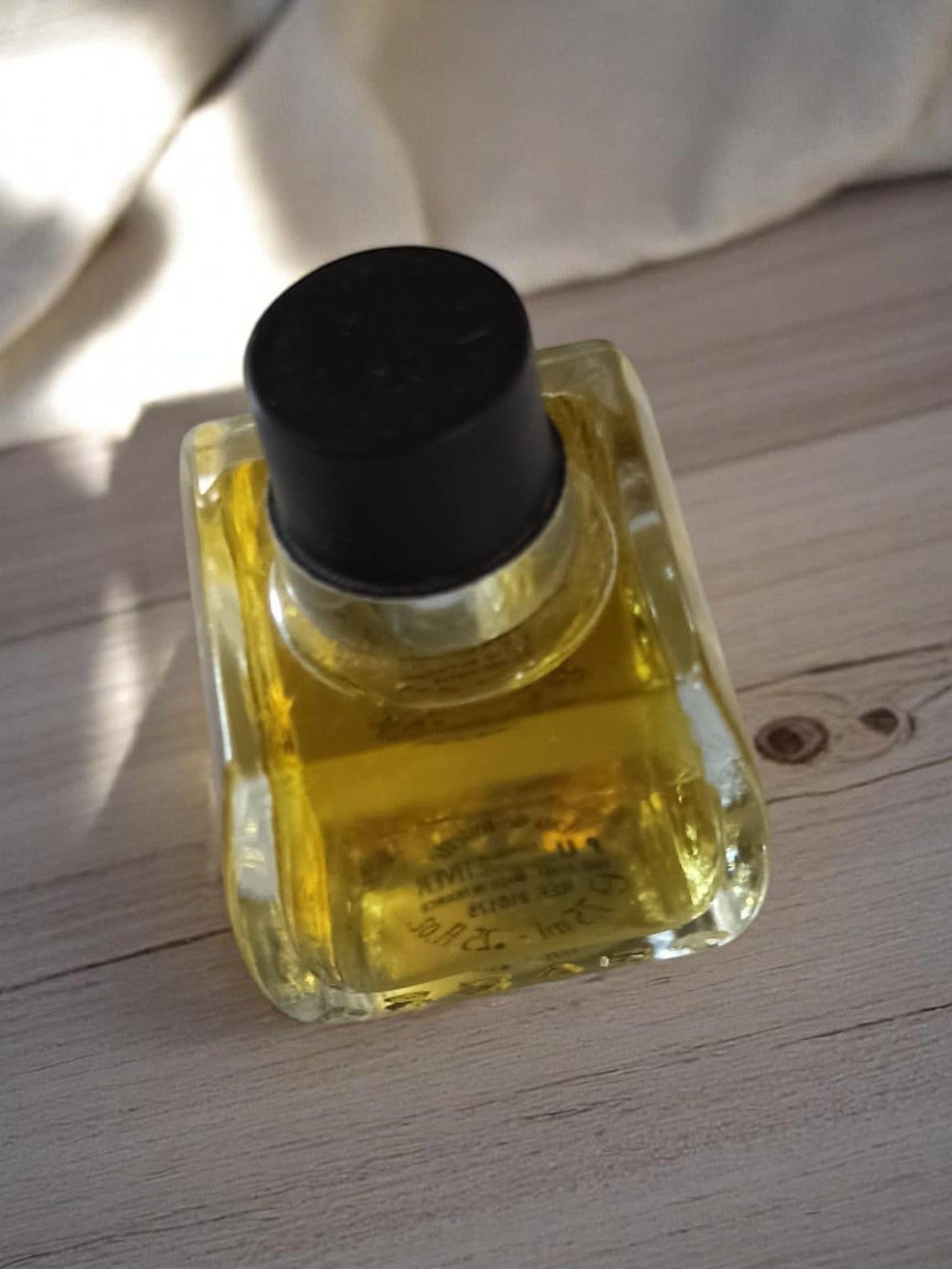 Miniature parfum vintage flacon ancien rétro carré bouchon noir collection