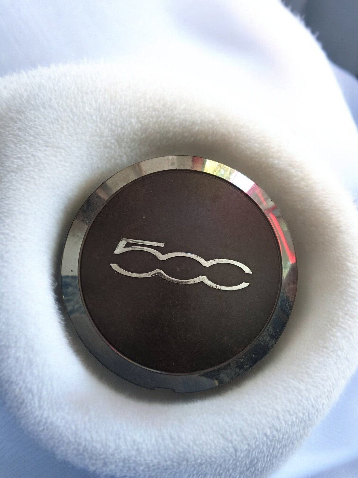 Enjoliveur cabochon Fiat 500 ancien, logo chromé, accessoire vintage rétro