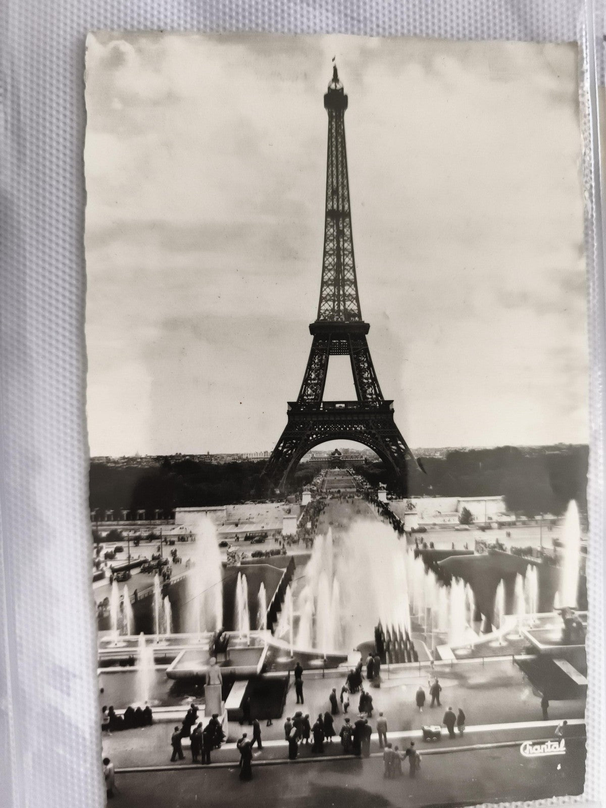 Carte postale CPA Paris Tour Eiffel fontaines Trocadéro photo noir et blanc Chan