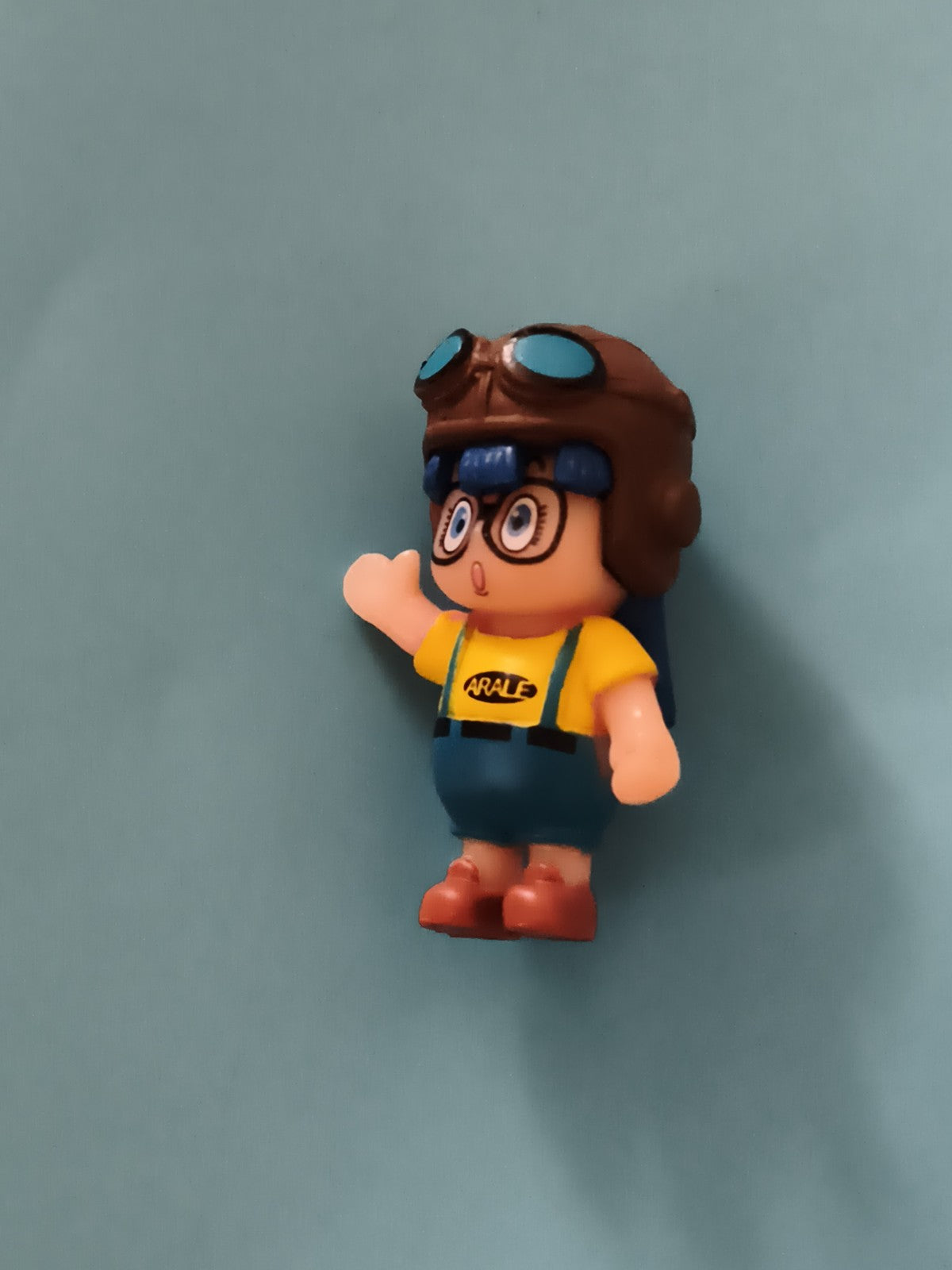 Figurine Arale Gashapon Dragon Ball Z mini personnage manga