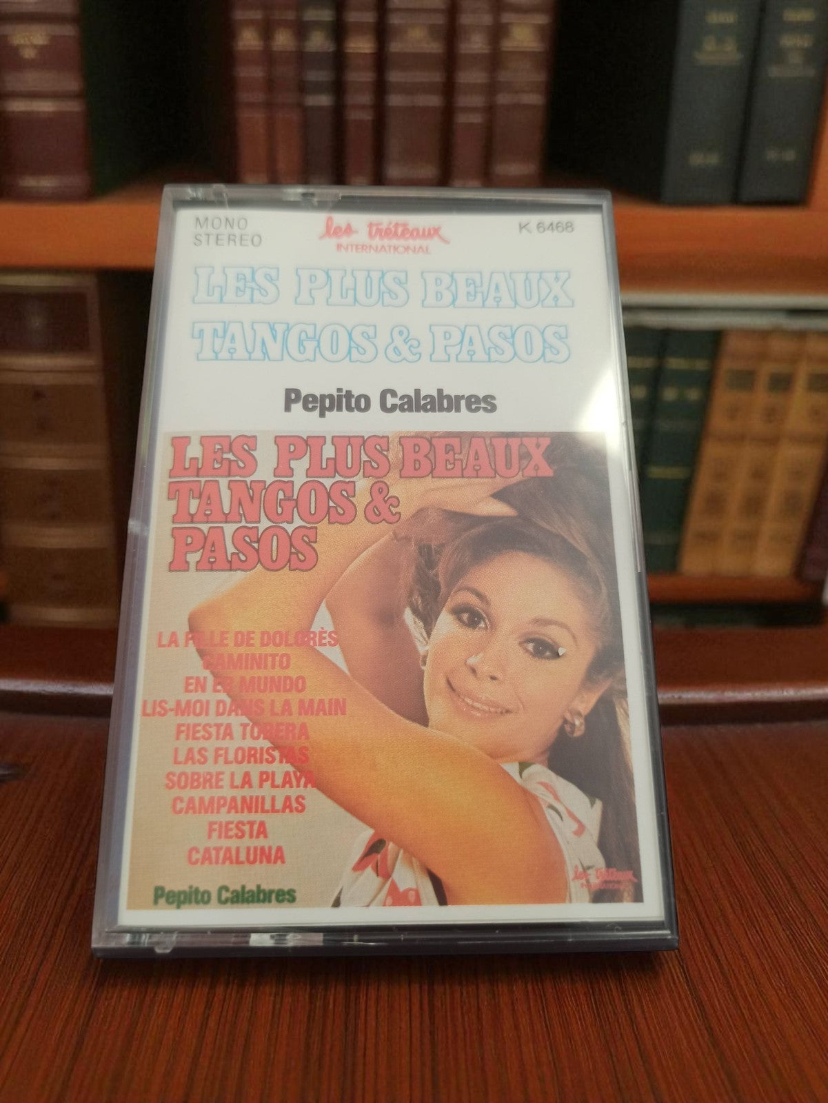 Cassette audio vintage Pepito Calabres Les Plus Beaux Tangos & Pasos rétro K7