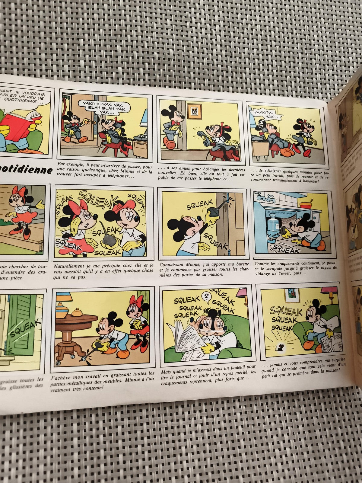 Album Panini Mickey Story ancien vintage Disney figurines Le Journal de Mickey