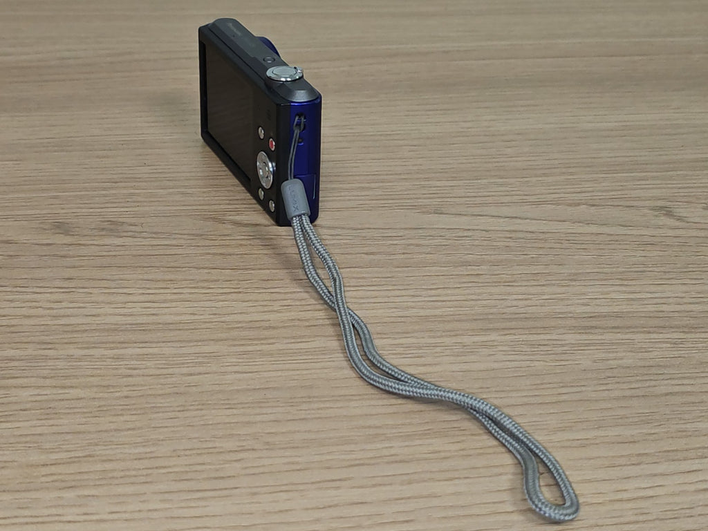 Appareil photo numérique compact Panasonic LUMIX DMC-SZ3 fonctionnel ss chargeur
