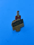 Vintage pin's Badoit bouteille, collection badge ancien boisson française