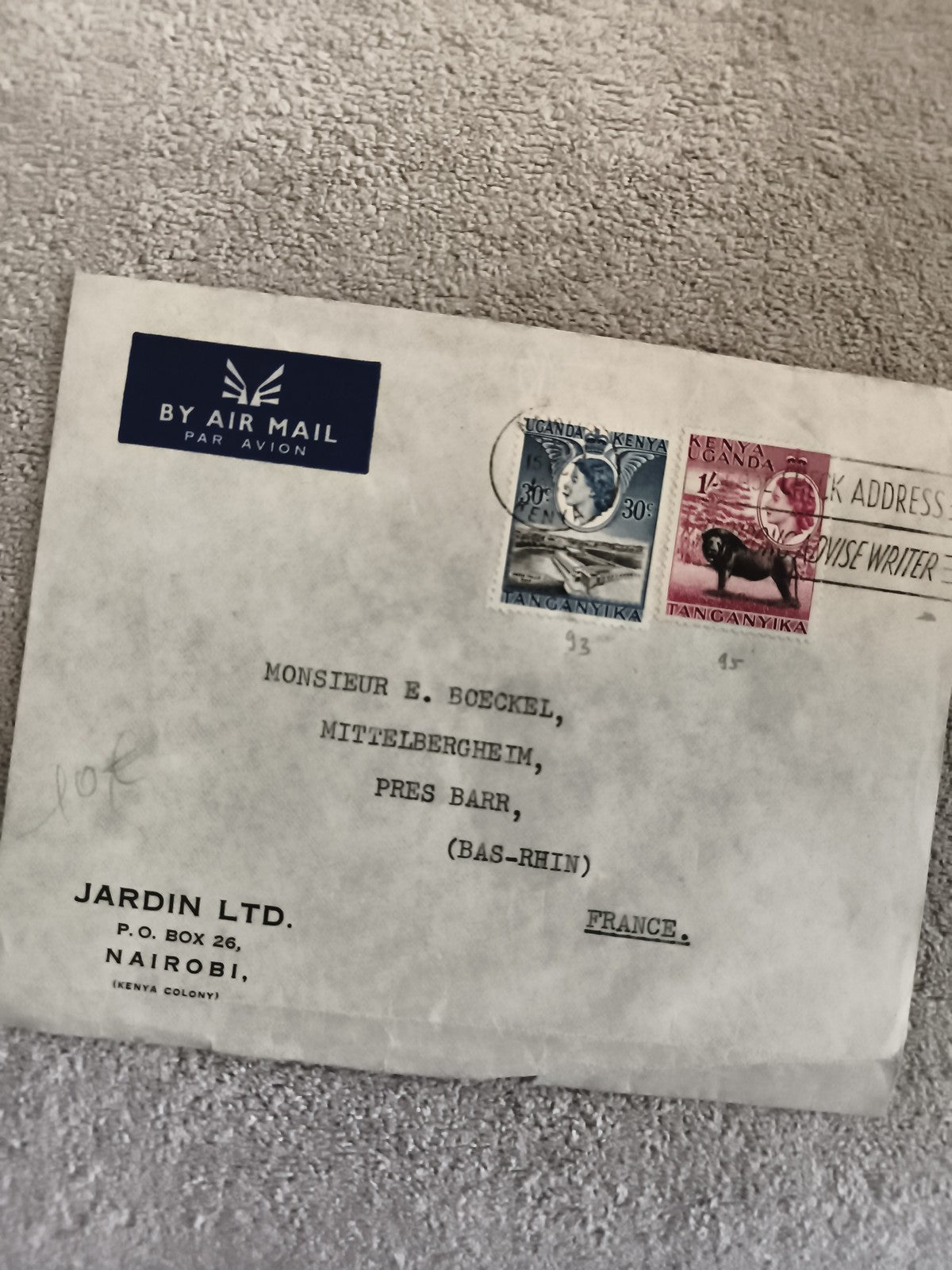 Lettre affranchie Kenya Tanganyika 2 timbres Air Mail Nairobi France philatélie