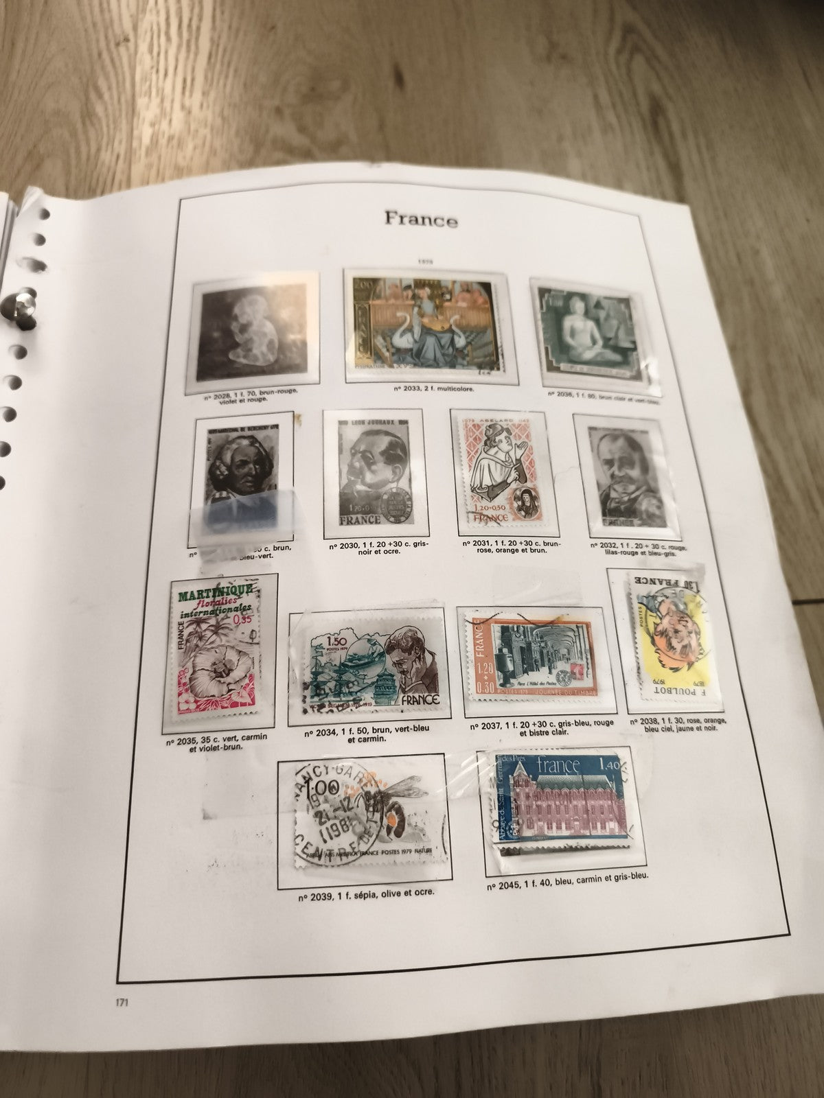 Lot de gros classeurs timbres France albums partiellement remplis philatélie