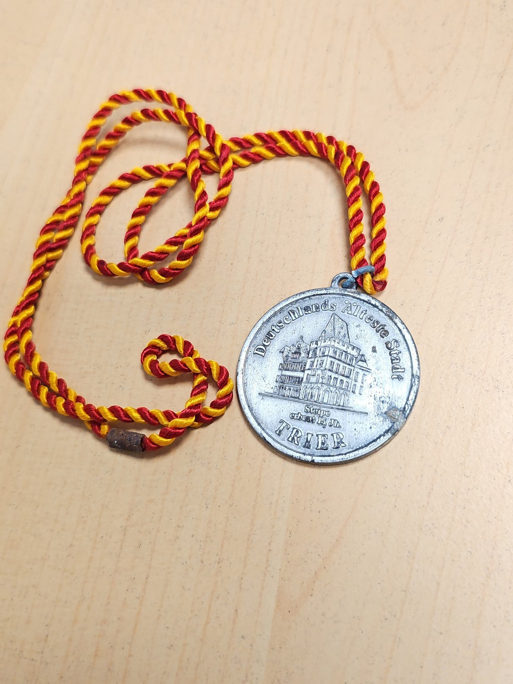 Médaille ancienne vintage Internationaler Trierer Stadtlauf 1988 course Allemagn