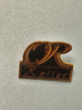 Vintage pin's rallye ancien, logo doré sur fond noir, collection automobile