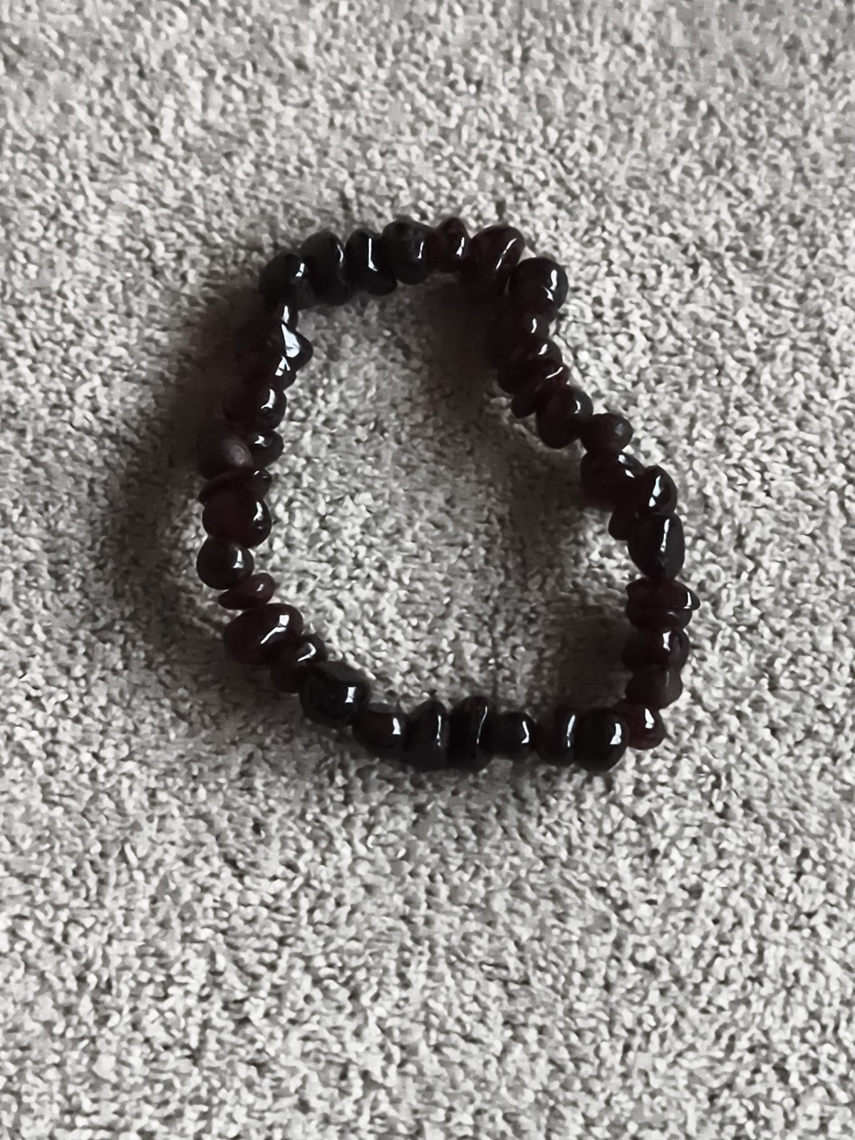Bracelet pierres naturelles perles foncées, élastique, bijou fantaisie