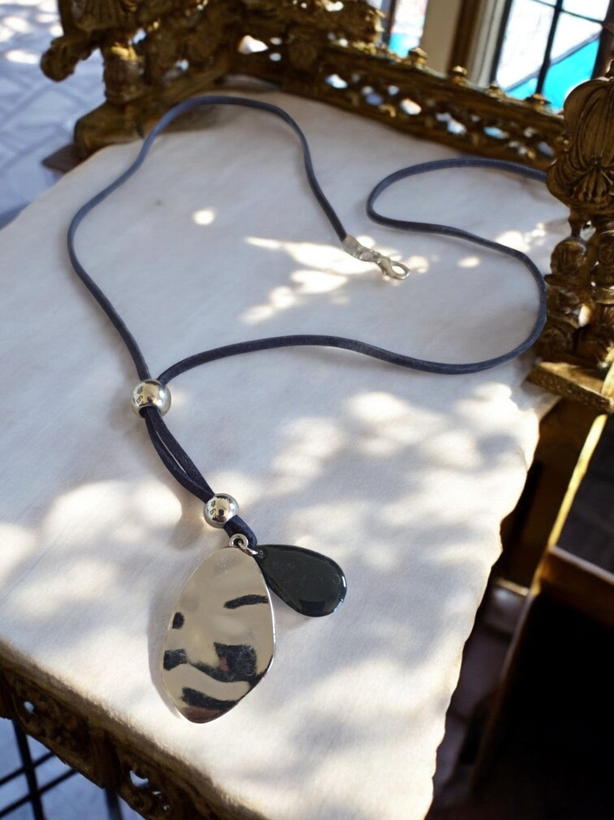 Collier fantaisie vintage créateur en parfait état