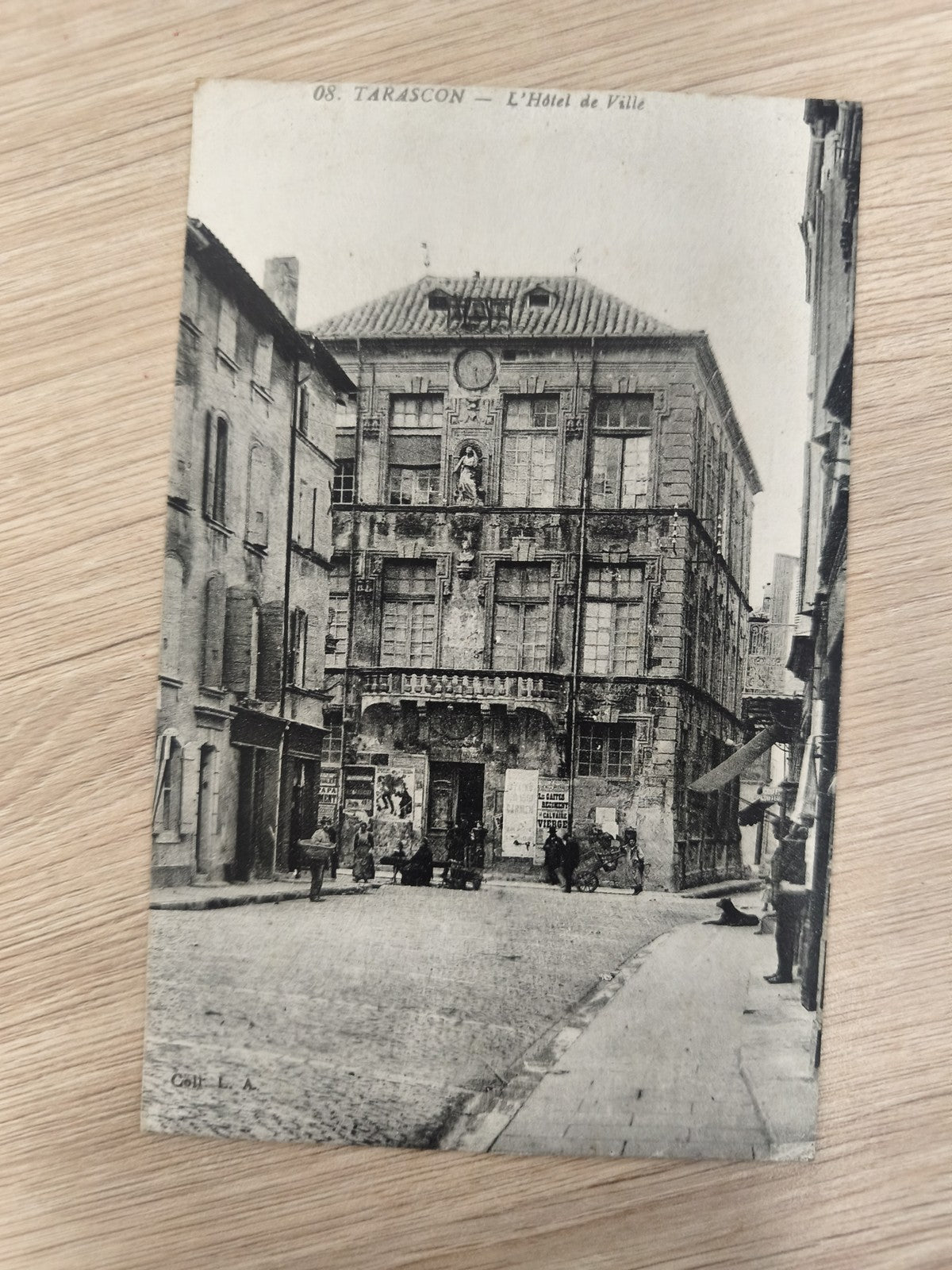 Ancienne CPA TARASCON Hôtel de Ville, carte postale noir et blanc, architecture
