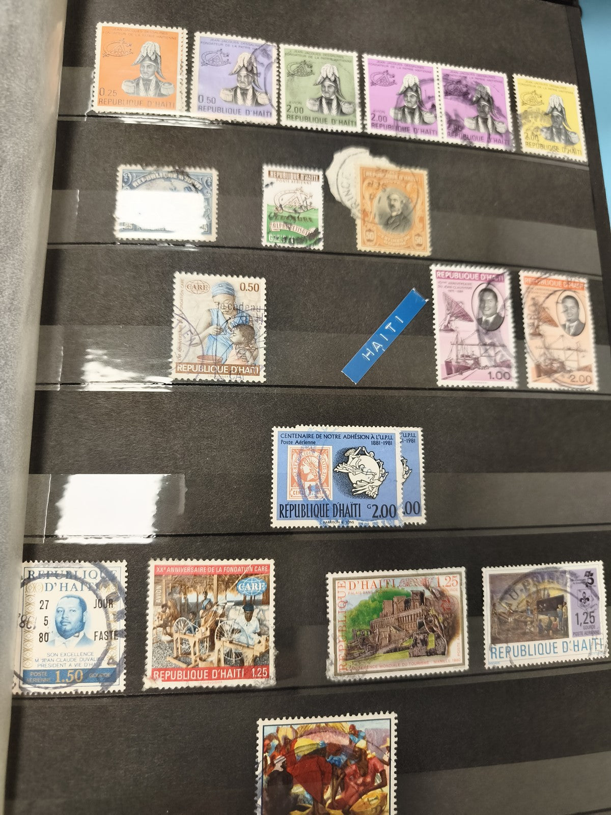 Lot ancien timbres oblitérés Haïti collection philatélie, thèmes variés couleurs