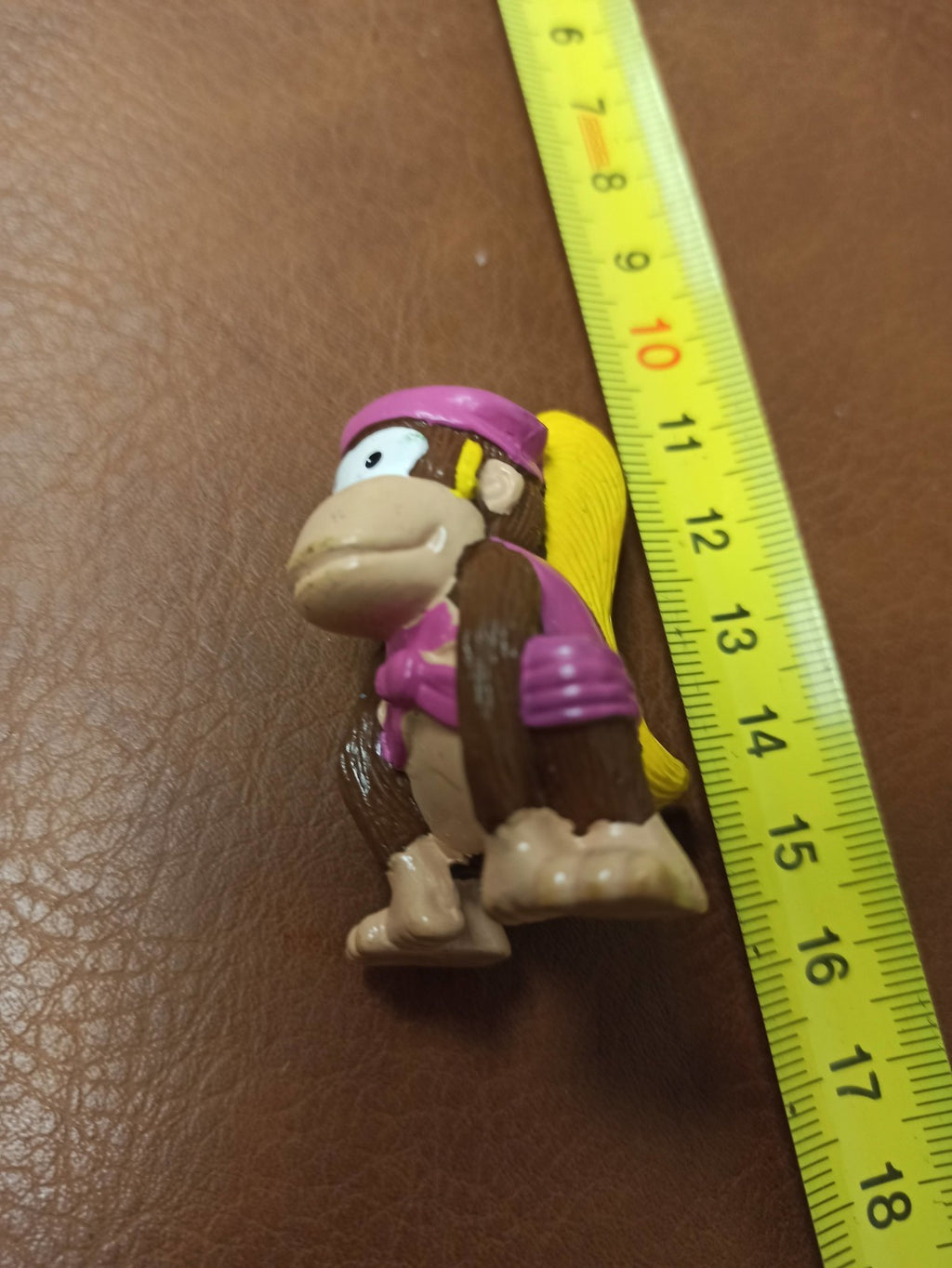 Figurine Donkey Kong Dixie Kong vintage rétro, jouet ancien, déco gaming