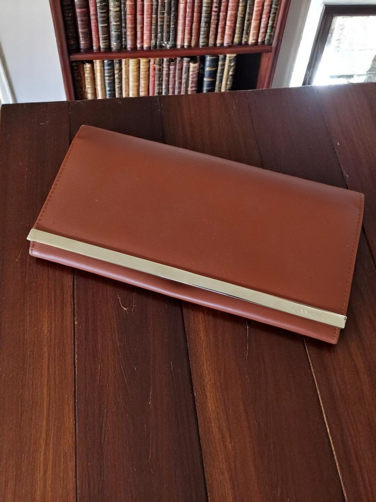 Portefeuille Lancel femme vintage cuir marron, élégant porte-monnaie rétro