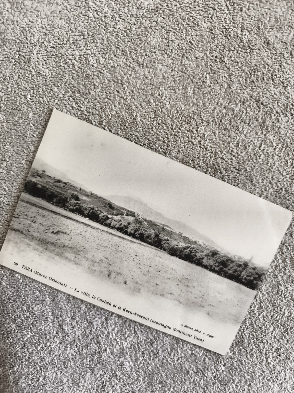 CPA Taza Maroc Oriental vue ville Kasbah Keru-Nesrani montagne paysage