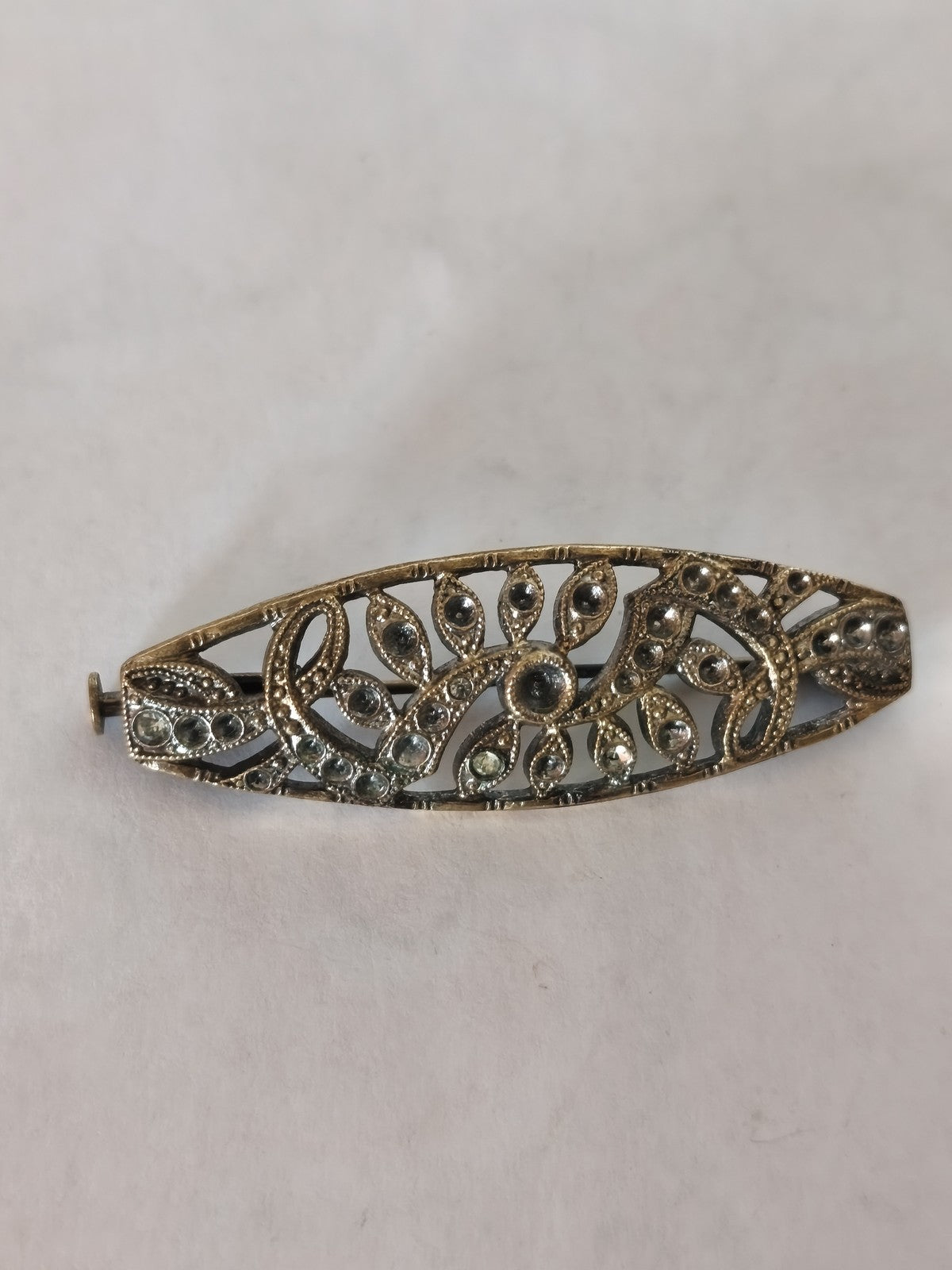 Broche ancienne vintage rétro pour collectionneur d?accessoires d?époque