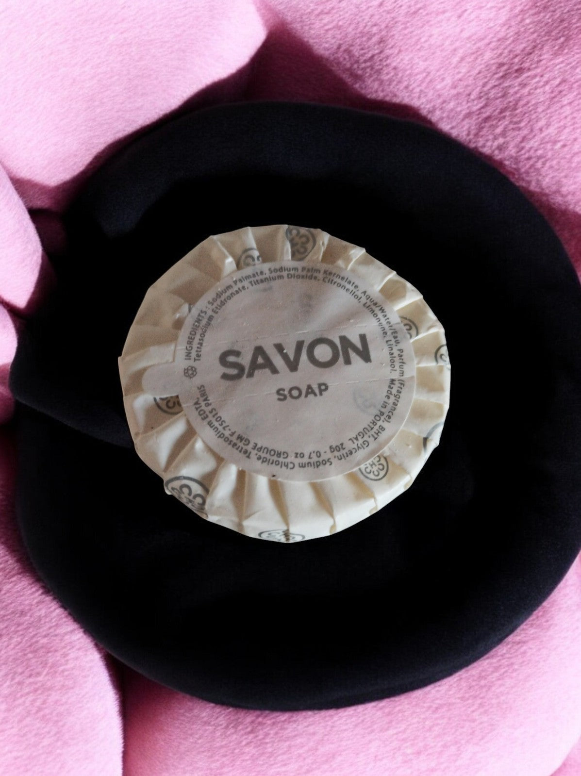 Savon d'hôtel vintage emballé, rond, rétro salle de bain, soap ancien