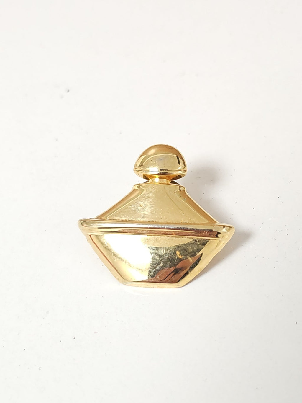Pin's vintage ancien Guerlain parfum collection rare rétro accessoire publicitai