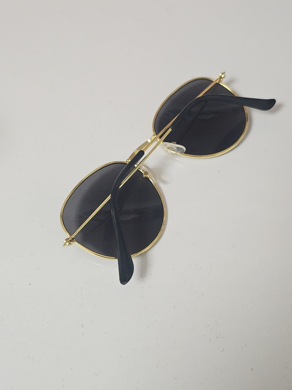 Paire de lunettes unisexes GÉNÉRIQUE monture sobre accessoire optique occasion