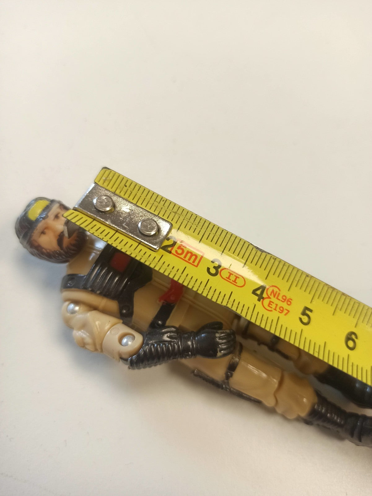 Figurine vintage MASK bootleg années 80 articulée tenue beige noire rare rétro