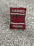 Pin's Haribo Tagada vintage, badge ancien bonbon fraise, émail rouge (Ref 11)