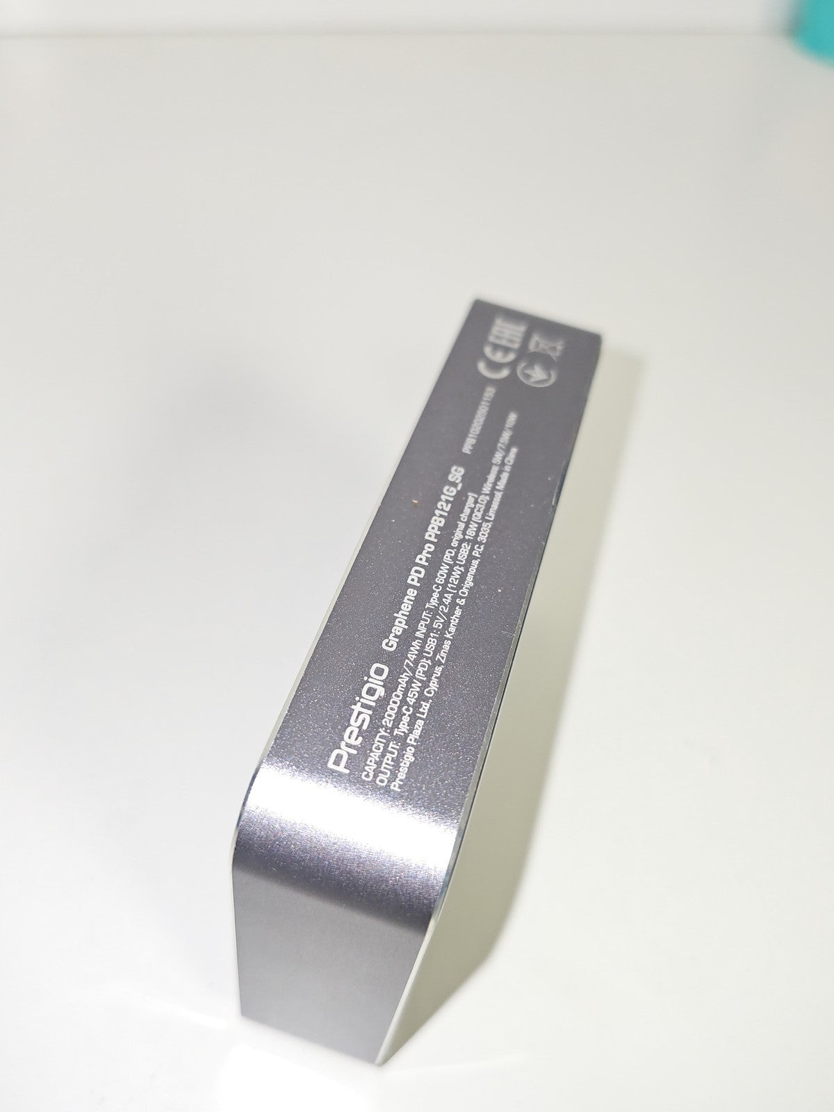 Batterie externe Prestigio Graphene PPB121G_SG 12000mAh portable rechargeable US