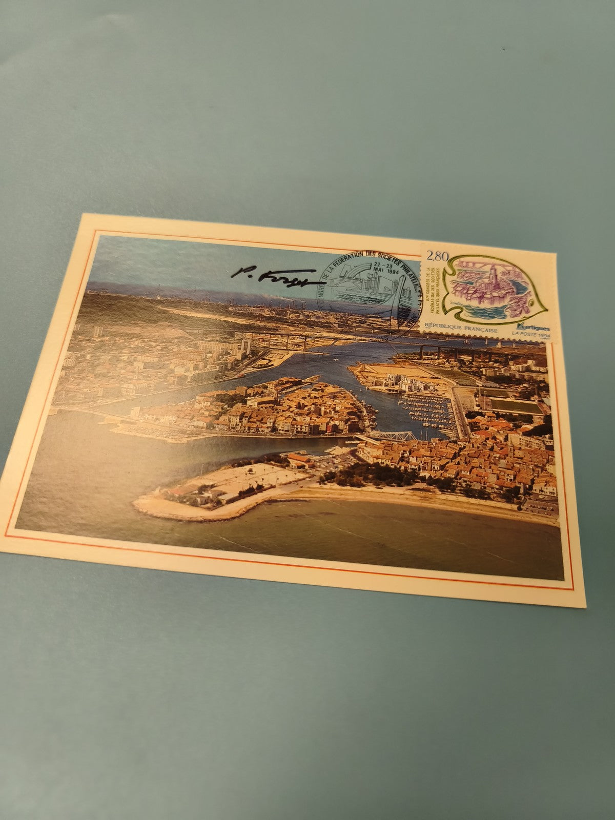 Carte postale philatélie vue aérienne port, timbre 2.80, oblitération 1994