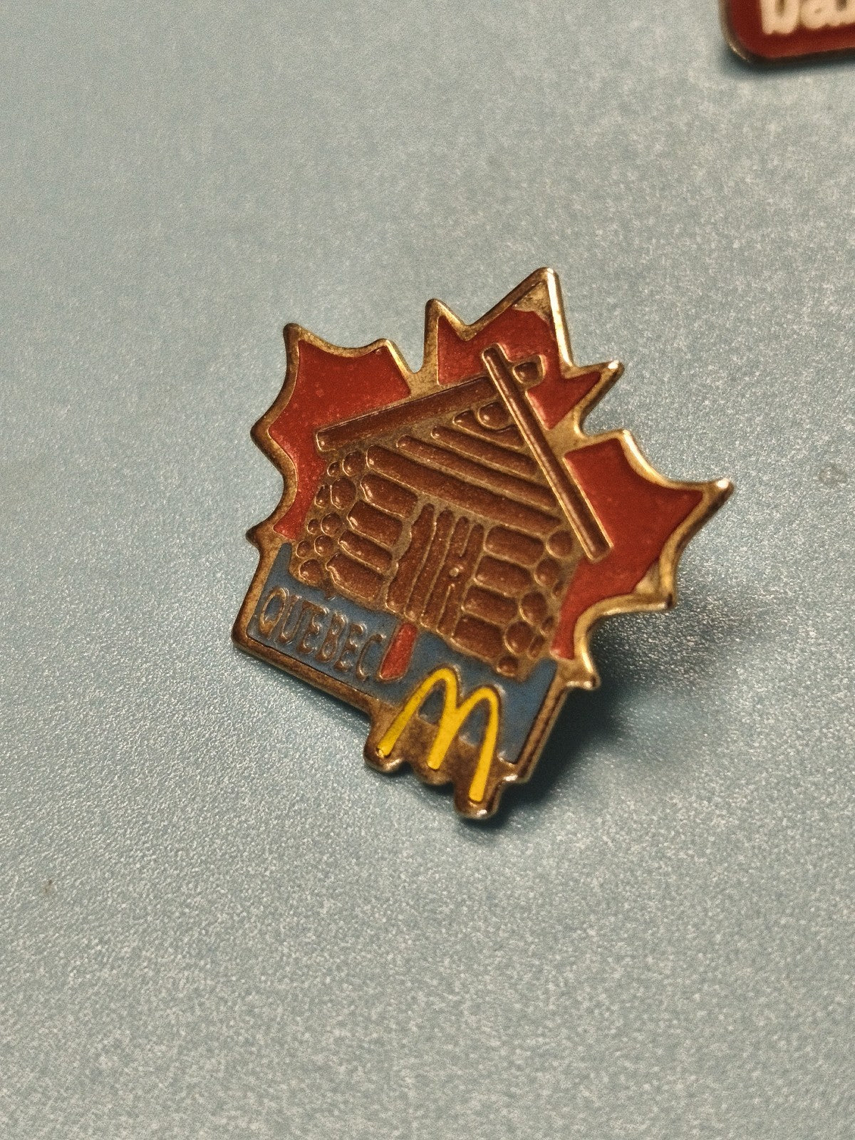 Vintage pin's McDonald's Québec érable cabane rondins collection rare