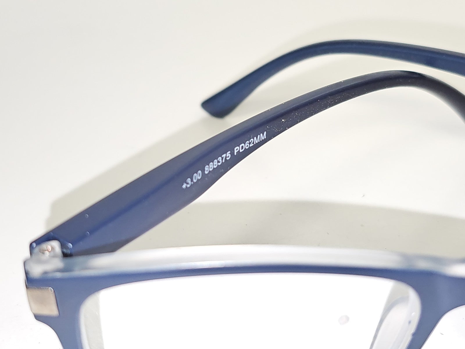 Paire de lunettes optiques Estipharm monture pour verres correcteurs, occasion
