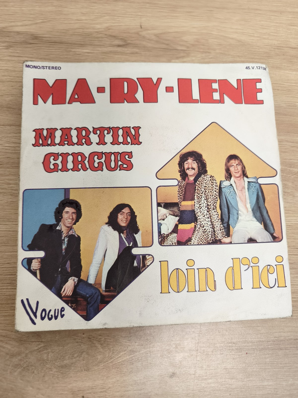 Vinyle 45 tours Martin Circus Ma-Ry-Lene / Loin d?ici pochette illustrée