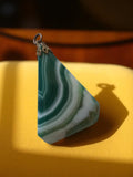 Pendentif vintage pierre naturelle verte, charme rétro art déco ancien