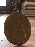 Médaille religieuse catholique vintage, Vierge à l'Enfant, aspect bronze