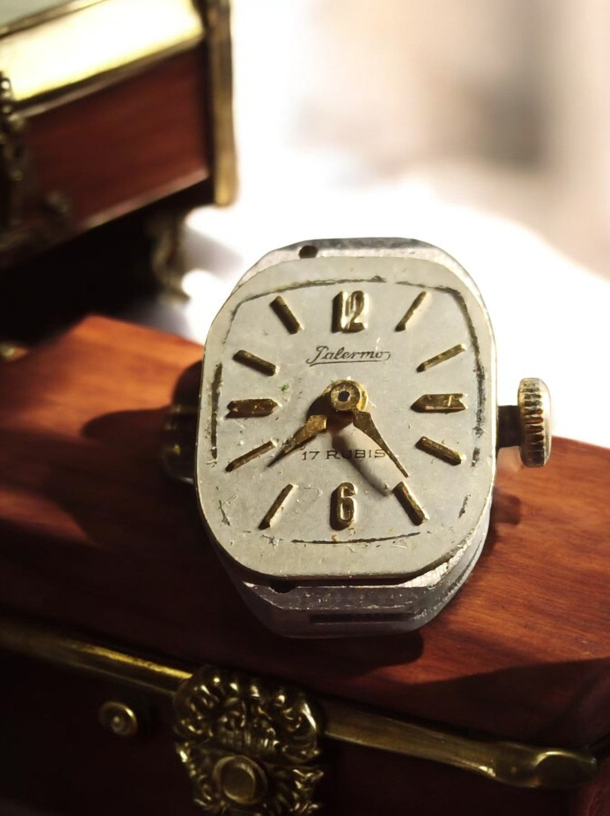 Mouvement montre mécanique vintage Palermo 17 rubis cadran argenté pièces
