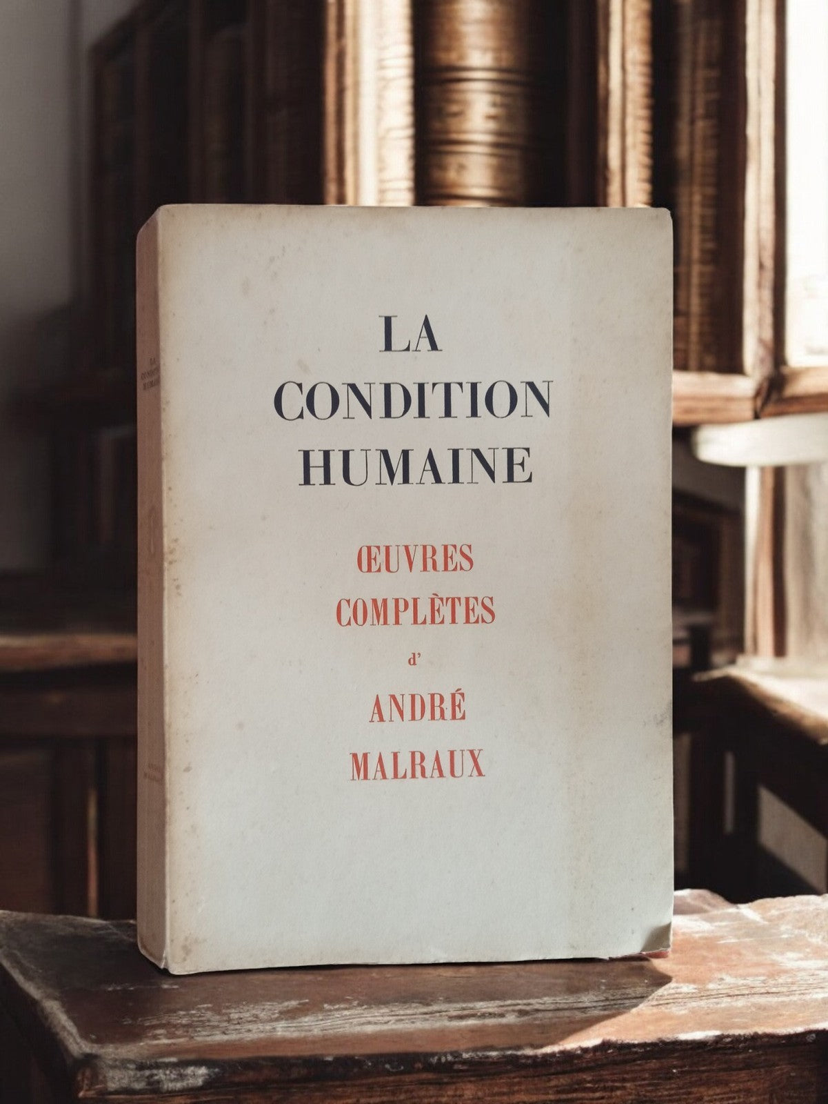 Livre ancien La Condition Humaine André Malraux édition vintage reliure papier