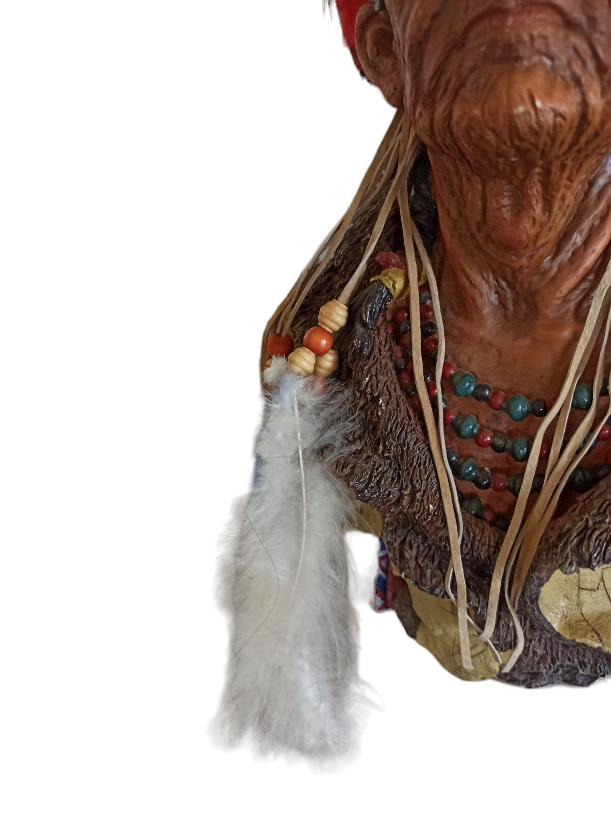 Buste Chef Indien en résine plumes authentiques perles artisanat ethnique