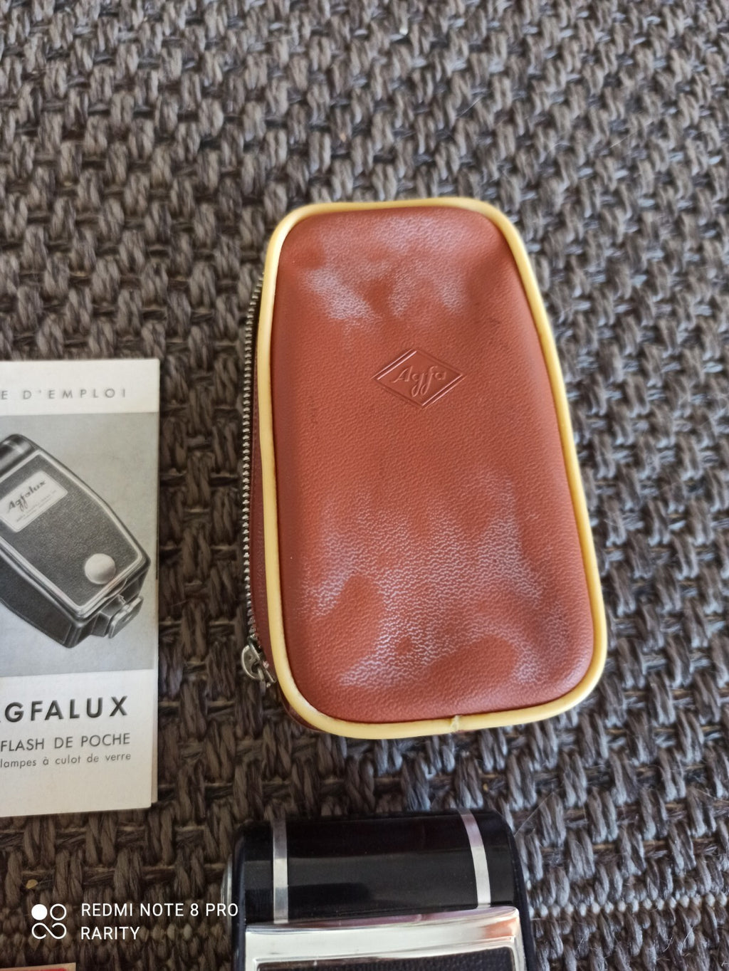 Flash photo Agfa Agfalux vintage avec étui marron et boîte d'origine