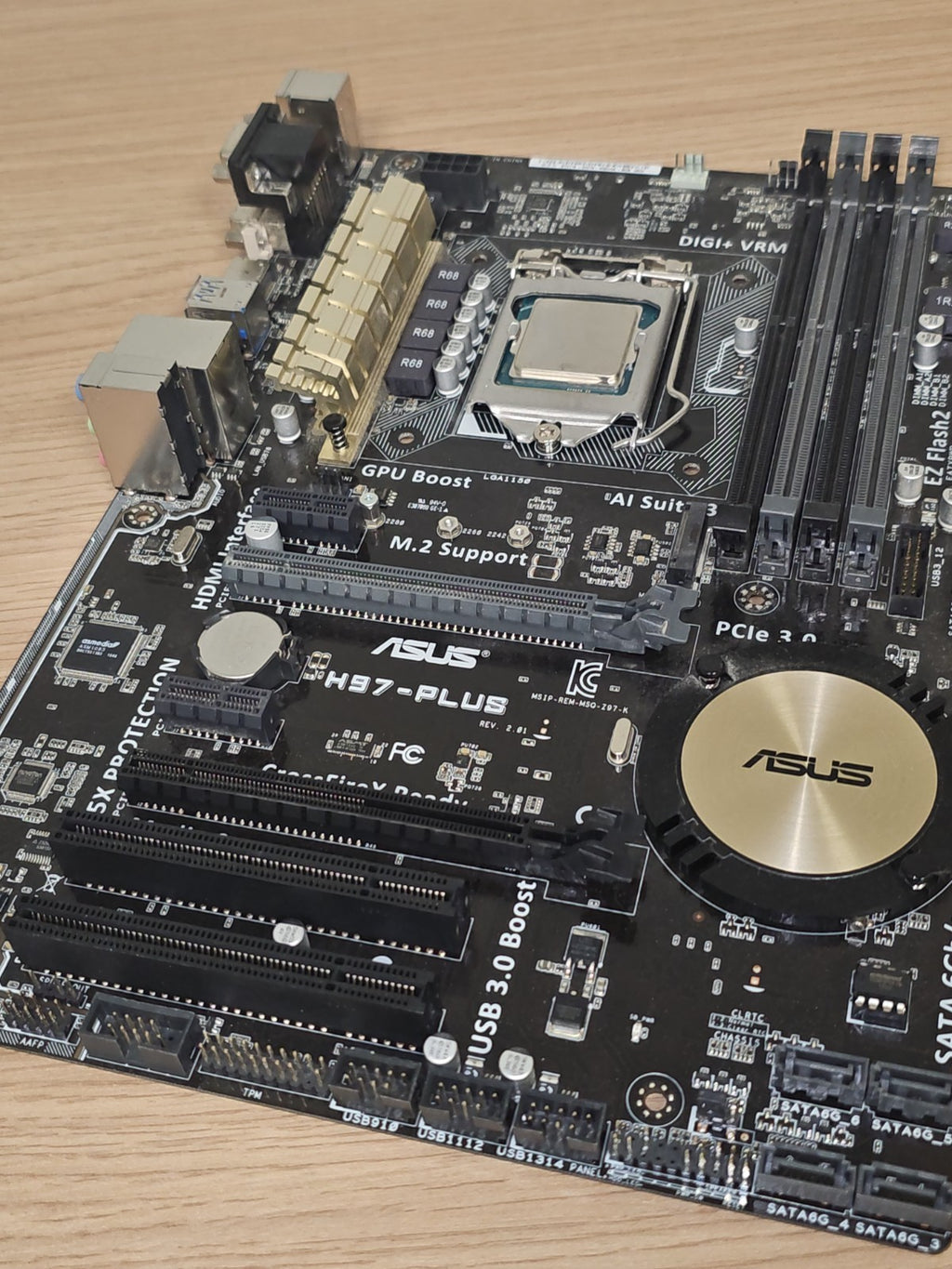 Carte mère Asus ASRock 970 Extreme3 non testée en l'état avec Processeur I5-4590