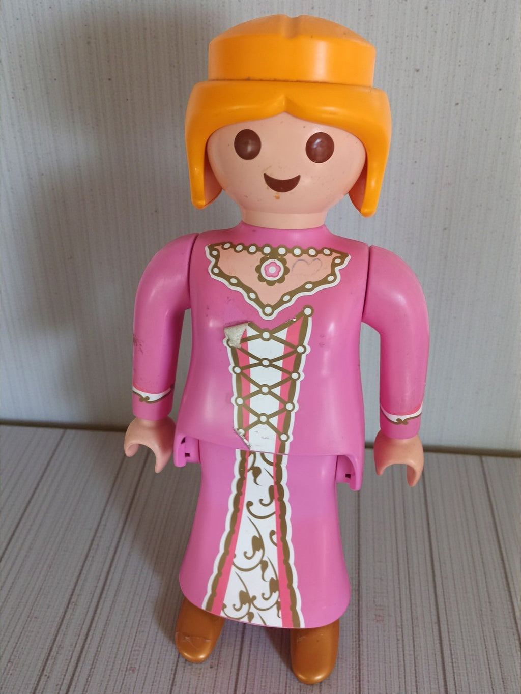 Figurine géante Playmobil femme robe rose décorative Jumbo XXL occasion